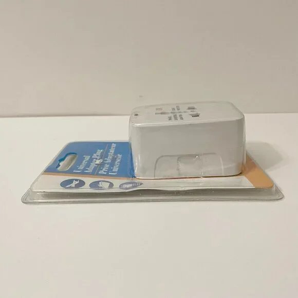 Universal Adapter Plug All in One Unit - Picture 12 of 13